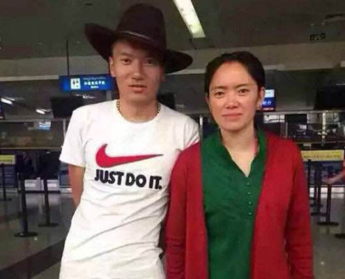 Phakma and Jigme at the airport in Chengdu, Sichuan, after their release from prison, May 29, 2015. Photo courtesy of an RFA listener
